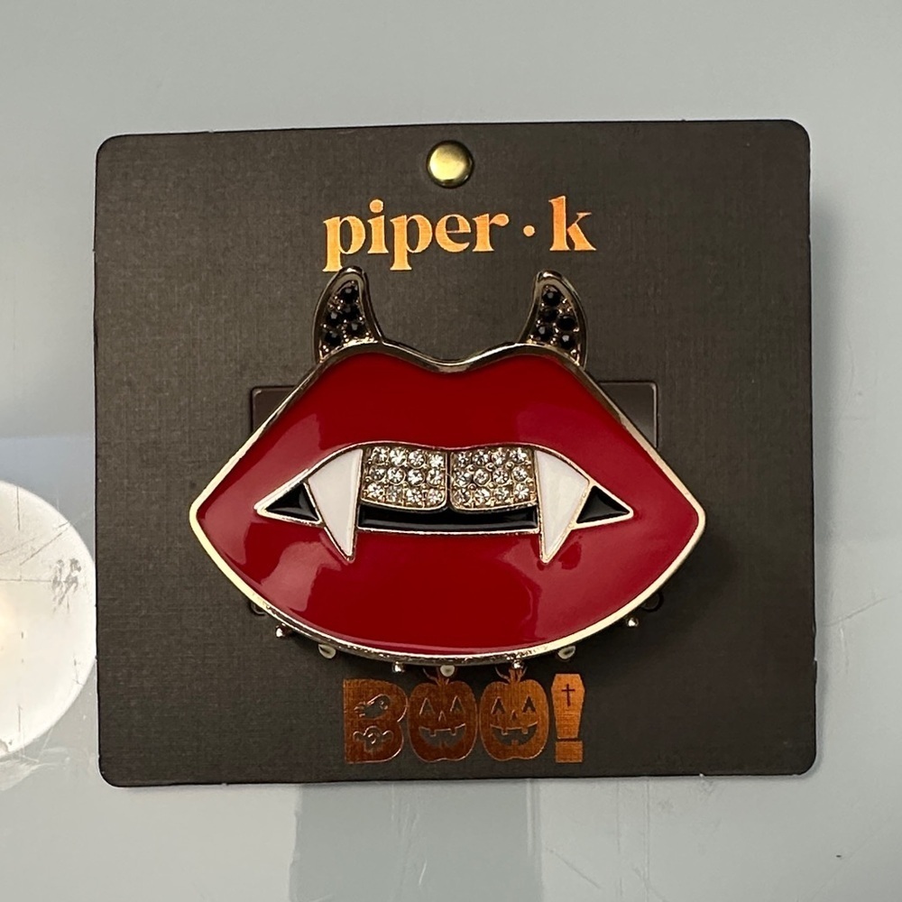 NWT Piper K Large Halloween Clip